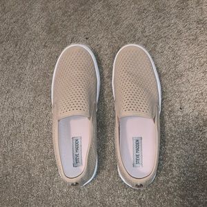 Steve Madden slip on sneakers